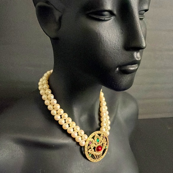 Vintage Richelieu Art Deco Revival Necklace & Earrings Set - Picture 3 of 16